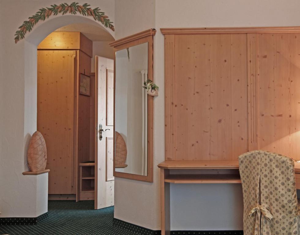 Beauty & Vital Hotel Maria كارانو الغرفة الصورة